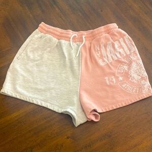 Zoe + Liv size large women shorts pink and gray